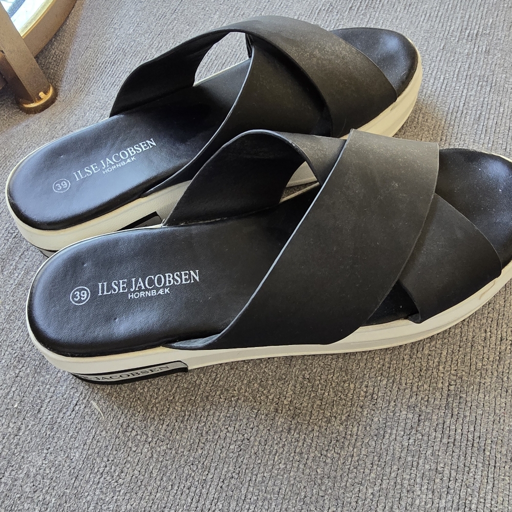 Ilse Jacobsen Women's Black Slide Sandals